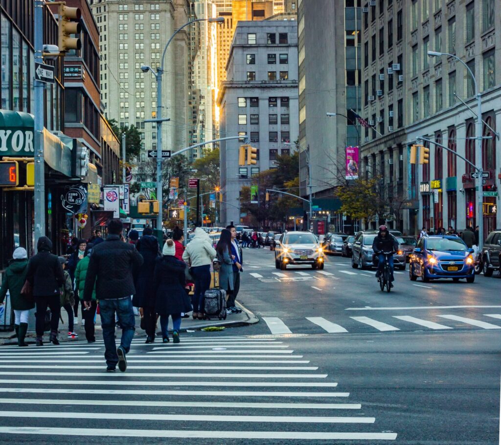 cab-travel-traffic-skyscraper-crossing (1)
